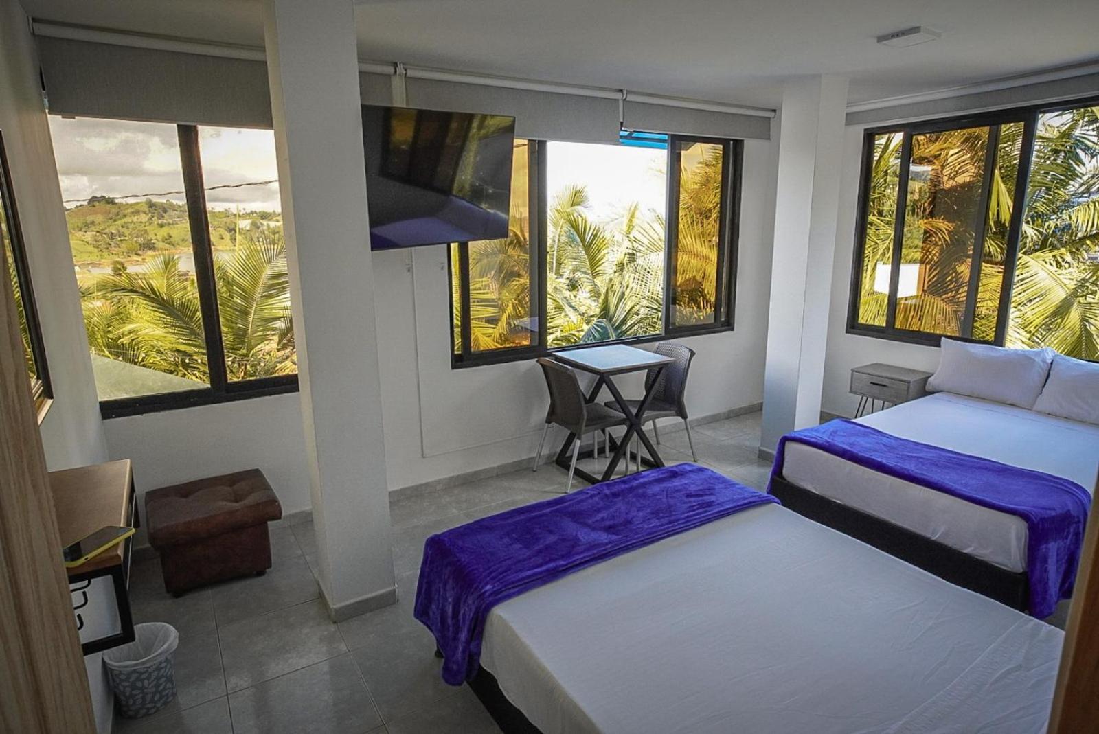 Hotel Mirador Cielo Blue El Penol  Bagian luar foto